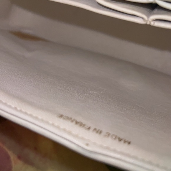 Vintage white Chanel classic flap - Picture 14 of 14